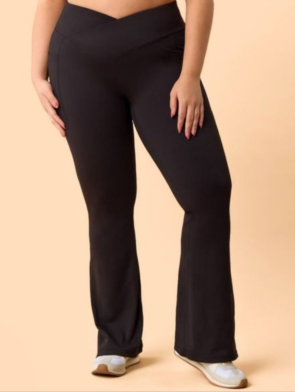 Blogilates Women's Crisscross High-Rise Flared Leggings Black
